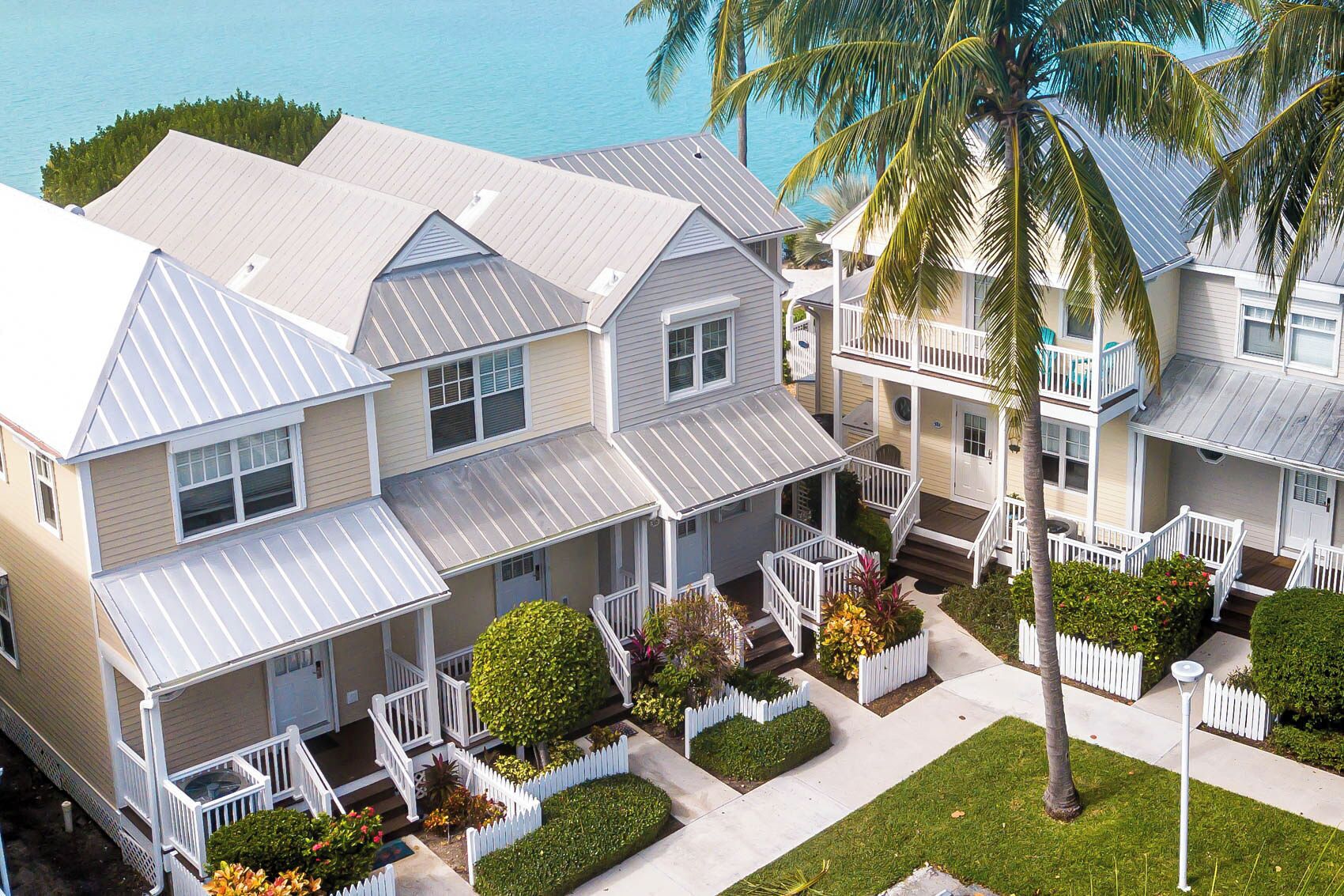 Beachfront Duck Key Villa - Sleeps 8. Pet-Friendly!