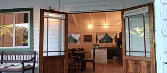 Cozy garden view cottage in the heart of the Tsitsikamma