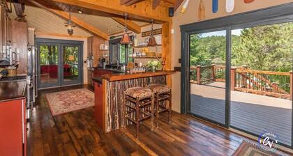 Sandy Beach on O'Brien Lake. Sleeps 16
