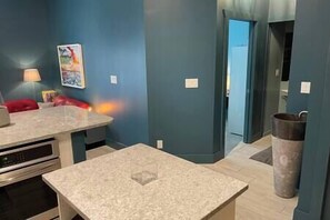 Interior - Metropolitan Loft 202 (Red Deer)