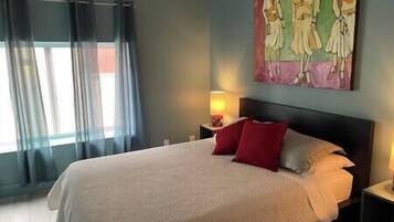 1 chambre, fer et planche Ă repasser, lit parapluie, Wi-Fi