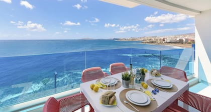 El Balcon Azul de Taliarte by VillaGranCanaria