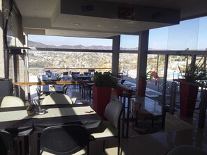 Restaurant - ERNESTINA VILLAGE (Villa Carlos Paz)