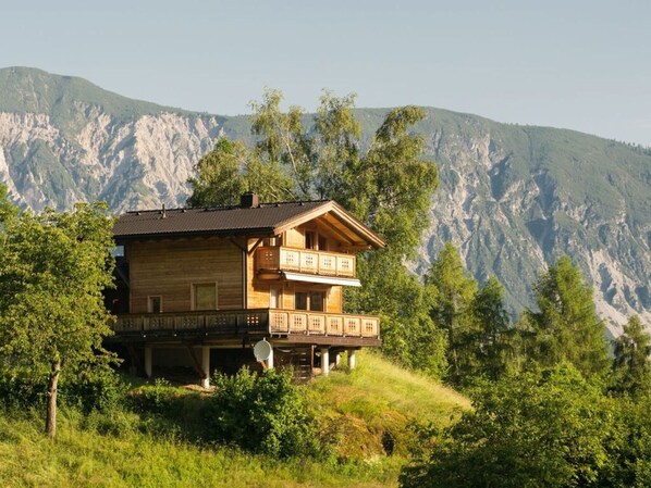 Exterior - Holiday Home Chalet Astrid (Sautens)