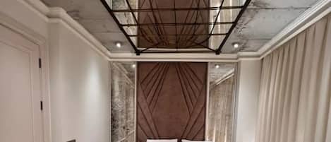 4 habitaciones, tabla de planchar con plancha, wifi y ropa de cama