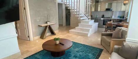 Televisie en een open haard