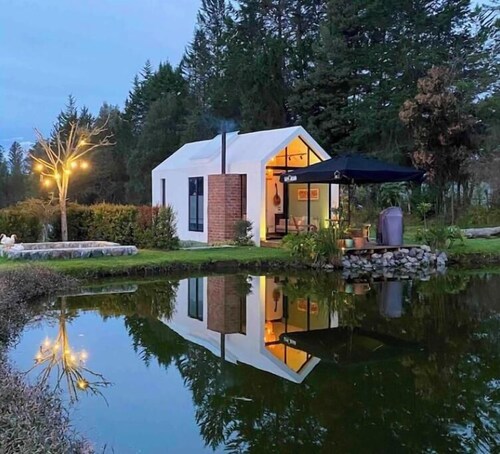 House with mountain views

