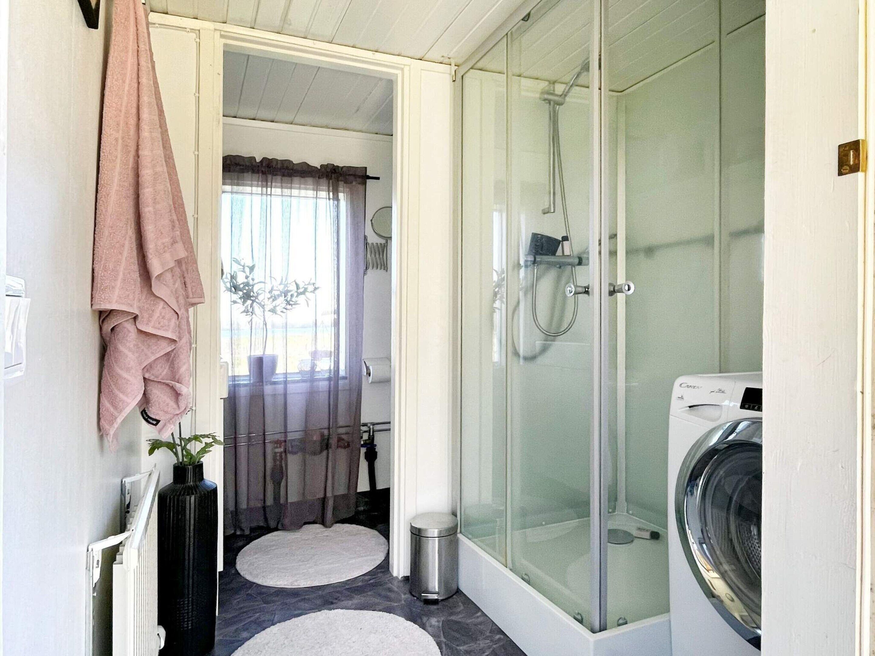 House | Bathroom