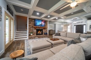 Smart-tv, pejs, videospil, bordfodbold