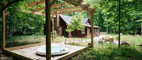 Bain à remous extérieur