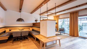 Chalet | Tempat makan