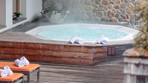 Unclassified image, 4 of 34, button - Large Chalet With Carmine and Wellness Area (Reith bei Kitzbuehel)
