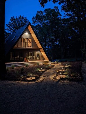 Exterior - Stayframe: a designer getaway with mountain views (Monteagle)