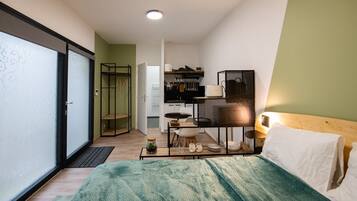 Internet, bed sheets