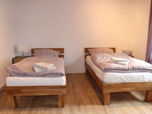 Apartment | 3 bedrooms, individually furnished - Holiday Home Am Beulskopf (Heupelzen)