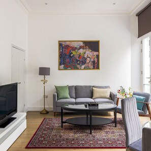 Apartment | 2 bedrooms - Balcony South Kensington Luxury 2 bed Apartment (London)