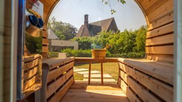 House | Spa treatment