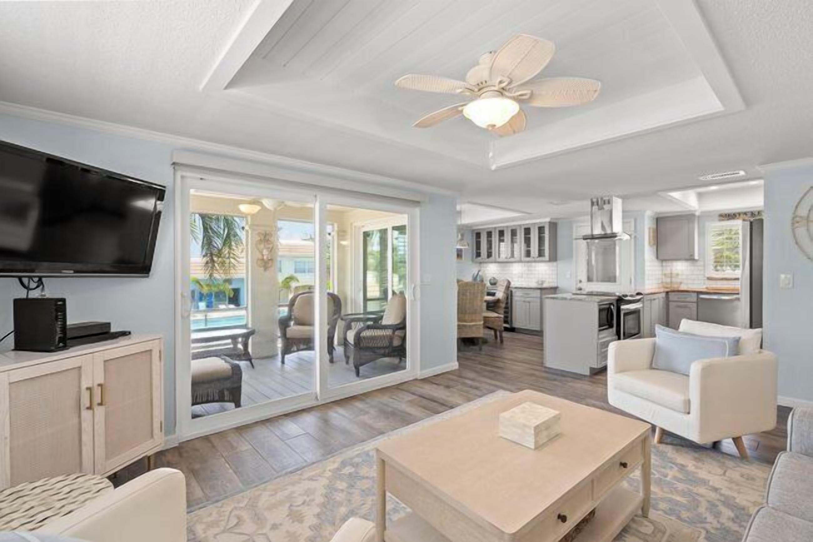 TV connectée, baby-foot, table de tennis de table