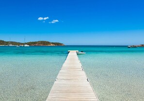 Beach - Charming villa  (Ogliastrello)