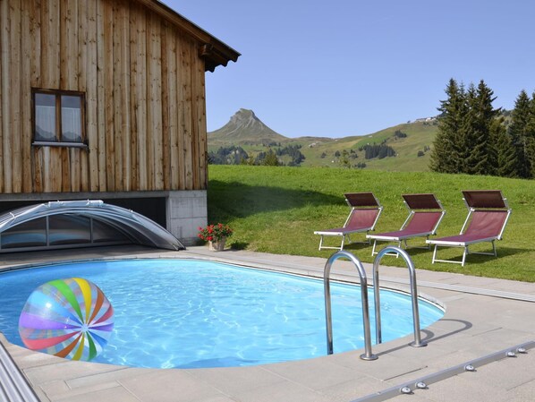 Apartment | Pool | Outdoor pool, a heated pool