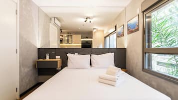 Studio | Blackout drapes, iron/ironing board, free WiFi, bed sheets