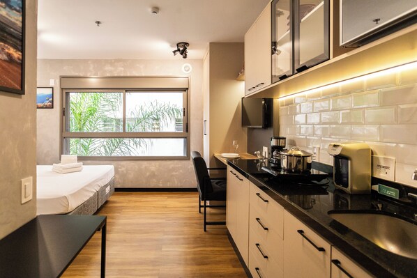 Studio | Private kitchen | Espresso maker, coffee/tea maker, electric kettle