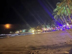 شاطئ