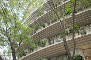 Exterior - Nido Parque Mexico (Mexico City)