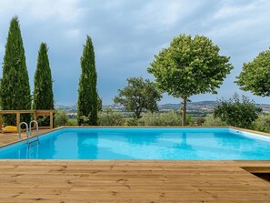 House | Pool - Spacious Stay in Montelupone (Montelupone)