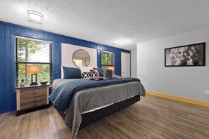 3 bedrooms, iron/ironing board, free WiFi, bed sheets