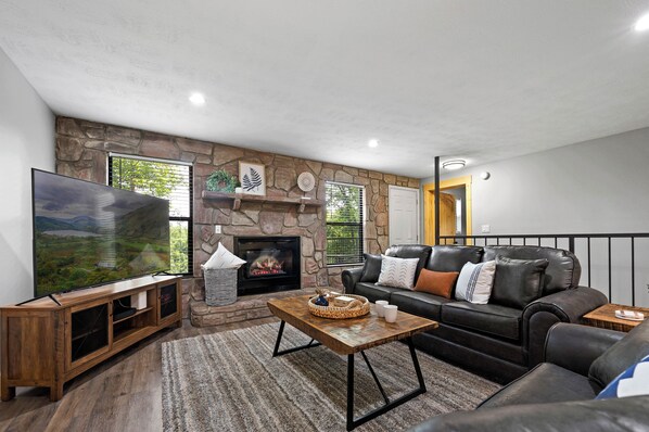 スマートテレビ、暖炉、テレビゲーム