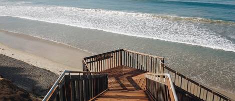 Sun-loungers, beach towels
