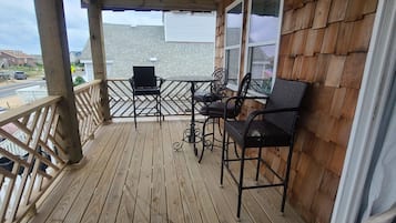 Deluxe Quadruple Room, 2 Queen Beds, Private Bathroom, Ocean View | Terrace/patio