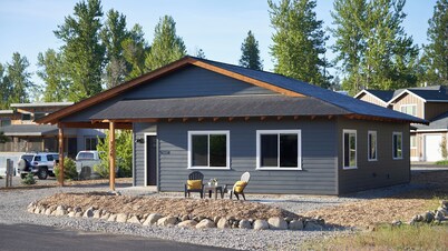 Winthrop Trailside Getaway 2 - A cozy trailside retreat in the Methow Valley.
