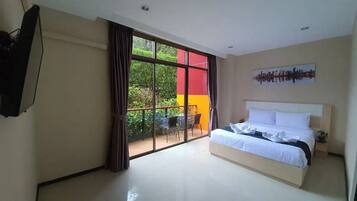 Apartment | 1 bedroom, in-room safe, blackout curtains, iron/ironing board