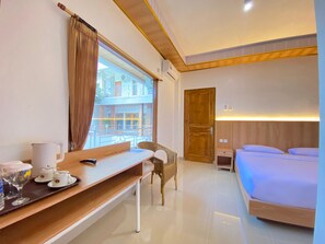 Exclusieve kamer | 2 slaapkamers, luxe beddengoed, een bureau, een laptopwerkplek