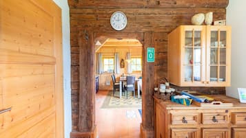 House | Private kitchen | Stovetop, electric kettle