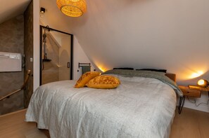 1 bedroom, individually furnished, bed sheets