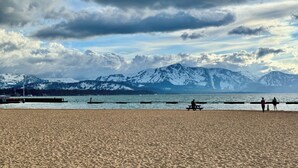 Unclassified image, 3 of 50, button - Holiday Inn Express South Lake Tahoe by IHG (South Lake Tahoe)