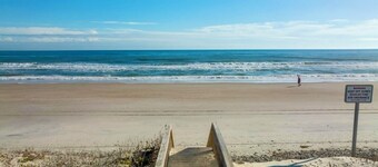 Sea the View 5 Bedroom 4 Bath Home with pool