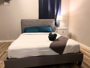 3 Schlafzimmer, Schreibtisch, Bügeleisen/Bügelbrett, kostenloses WLAN