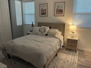 3 bedrooms, desk, iron/ironing board, WiFi
