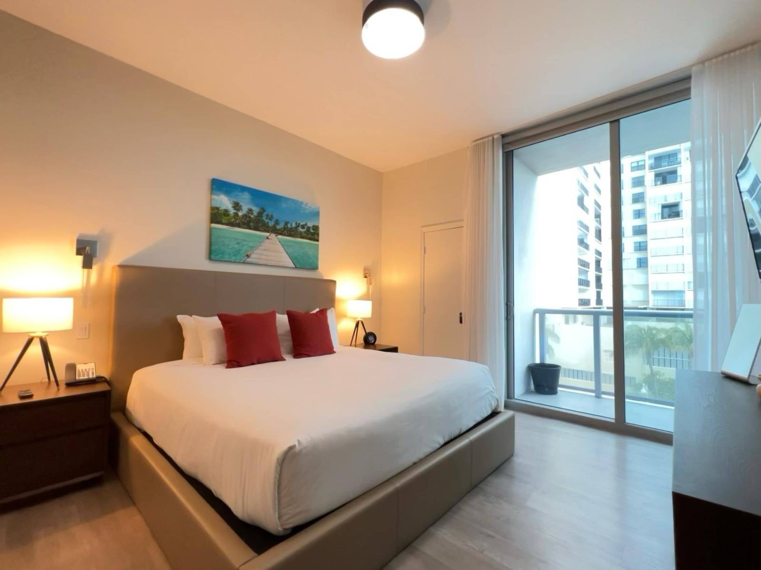 Design Apartment, 1 Bedroom, Balcony, Partial Ocean View