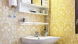 House | Bathroom - 6 Person Holiday Home in Norrtalje (Norrtälje)