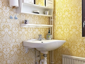 House | Bathroom - 6 Person Holiday Home in Norrtalje (Norrtälje)