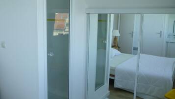 2 bedrooms, individually furnished