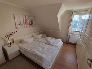 House - Shell Seeker Modern Retreat (Zingst)