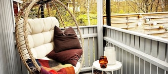 Cosy Dog-friendly Cabin w/ Fireplace Only 3 Mins From Söderåsen National Park