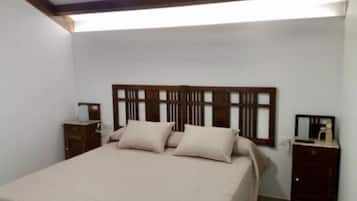 Basic House | 2 bedrooms, free WiFi