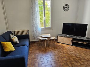 Living area - Belle Maison Avec Jardin et Parking Gratuit -10% Séjour 7 j (Carcassonne)